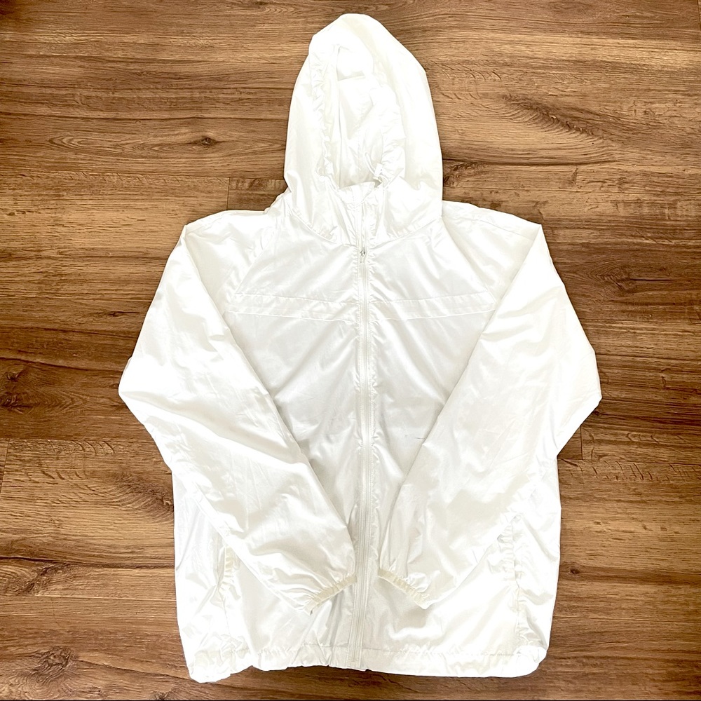 GU Windbreaker